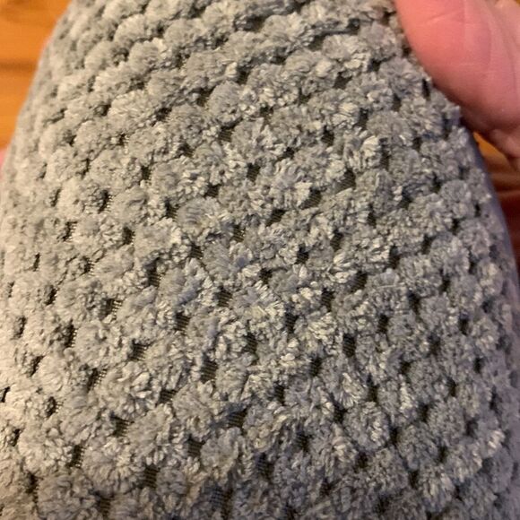 Nest house slippers Size 11-12 RUN SMALL (more like size 9) - Picture 6 of 7